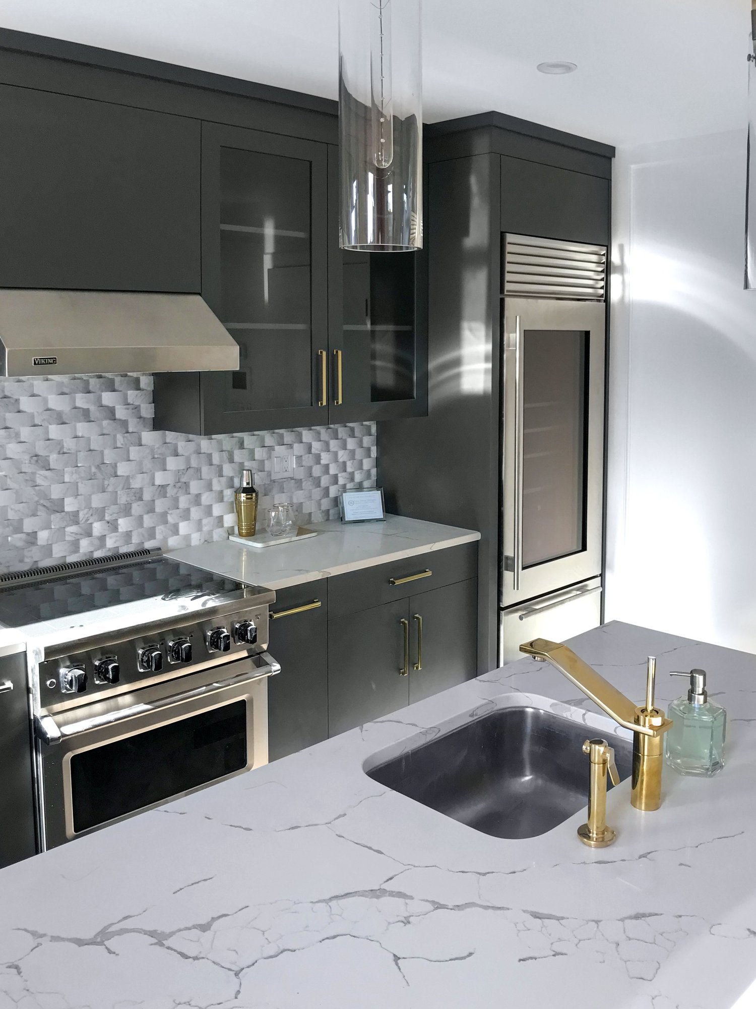 Modern Art Kitchen bespoke millwork commission — european kitchens series