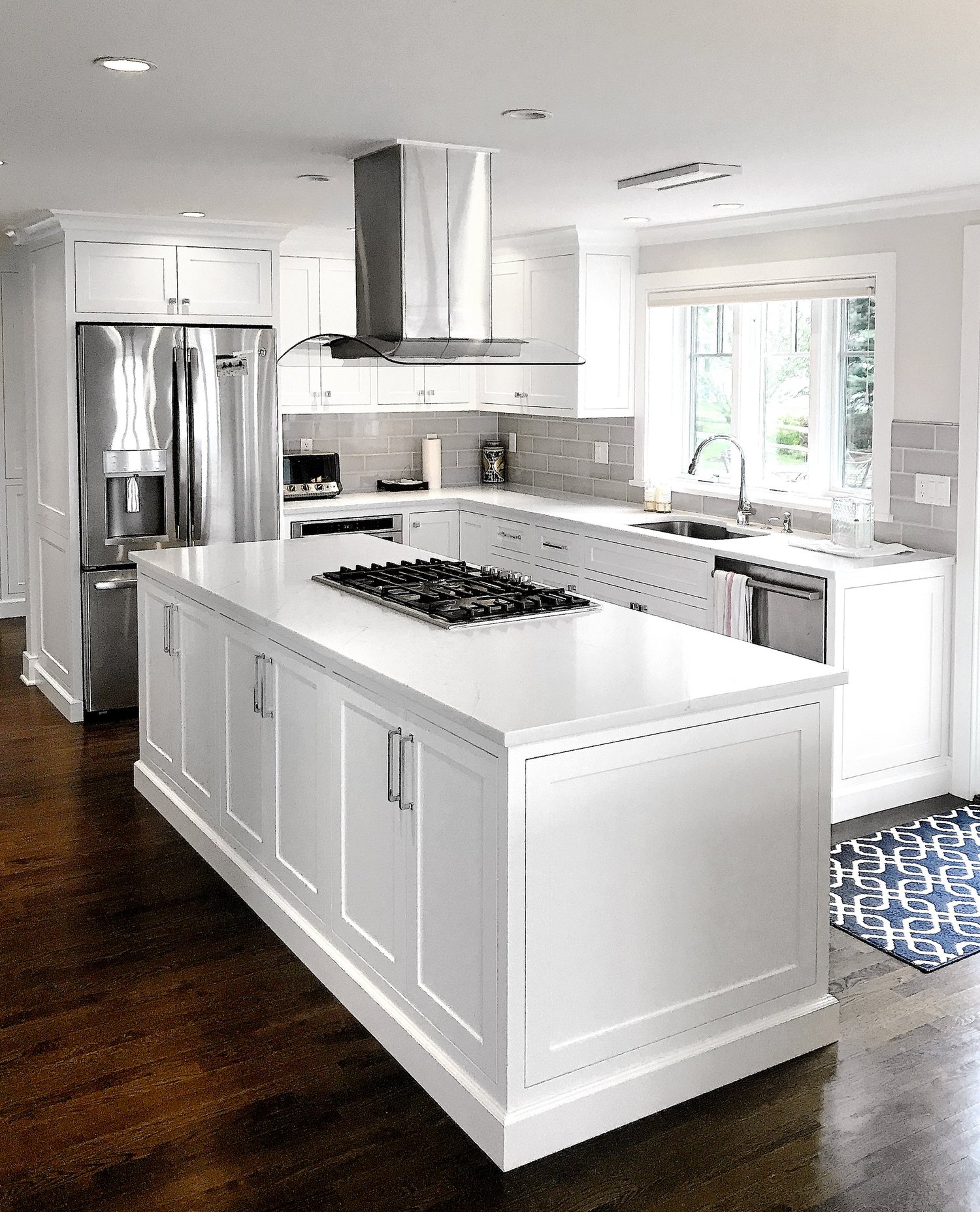 Modern Art Kitchen bespoke millwork commission — modern sculleries series